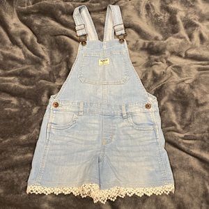 Oshkosh B’gosh Girls size 7/7A Short Overalls w/lace trim